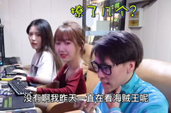 小姐姐假扮情侣救场图片,小姐姐的暖心一幕