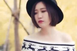 秋见小姐姐,邂逅秋日里的温暖与美好